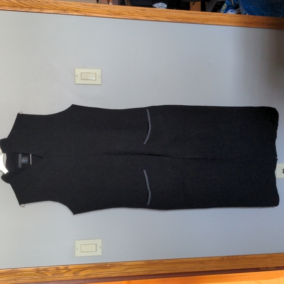 Tahari Tunic Sweater - Picture 2 of 11